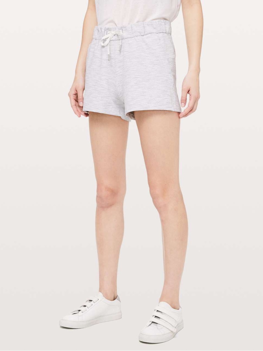 Lululemon On The Fly Short 2.5” Wee Are From Space Nimbus Battleship Size 6